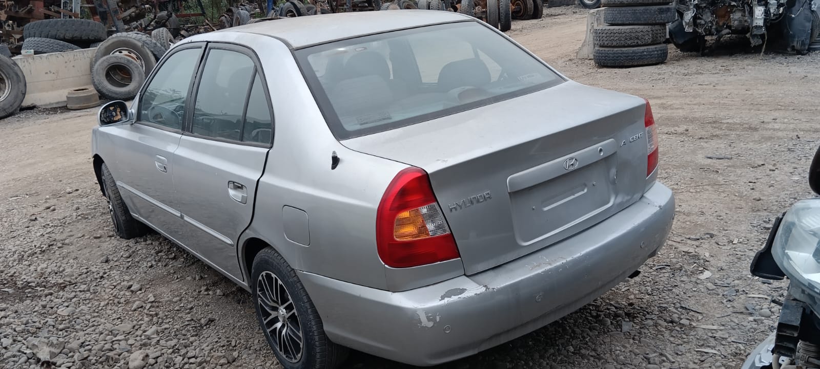  Hyundai ACCENT 2000    EN DESARME